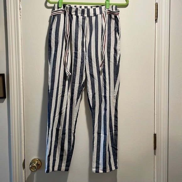 Made in Italy Linen Striped Pants With Contrasting Belt - Picture 1 of 5